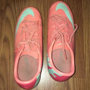 Nike women’s cleats